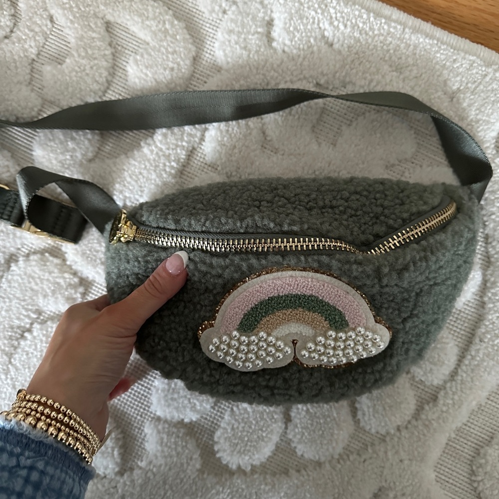 BRAND. NEW STONEY CLOVER FANNY PACK